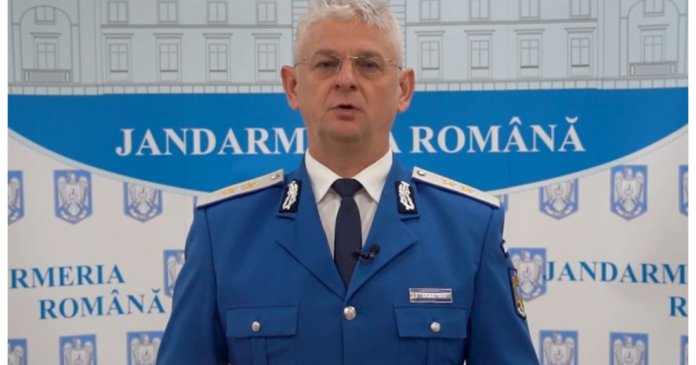Comandantul Jandarmeriei Române a prezentat scuze în mod public după sancționarea organizatorului marșului de comemorare a victimelor Colectiv Comandantul Jandarmeriei Române a prezentat scuze în mod public după sancționarea organizatorului marșului de comemorare a victimelor Colectiv