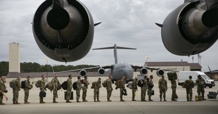 Foștii militari americani condamnă hotărârea lui Trump de a retrage forțele din România și alte state aflate la frontiera cu Rusia: „Mesaj catastrofal” Foștii militari americani condamnă hotărârea lui Trump de a retrage forțele din România și alte state aflate la frontiera cu Rusia: „Mesaj catastrofal”