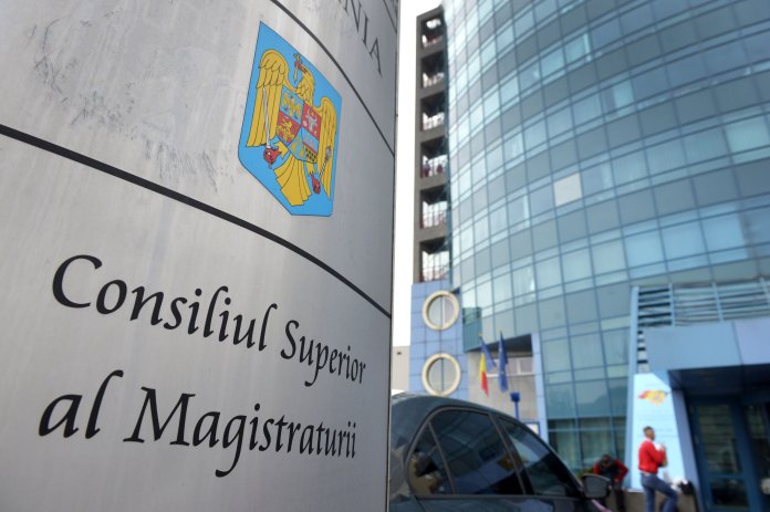 Guvernul modifică pensiile magistraților: reducere la 55% din calcul, vârsta urcă la 65 de ani