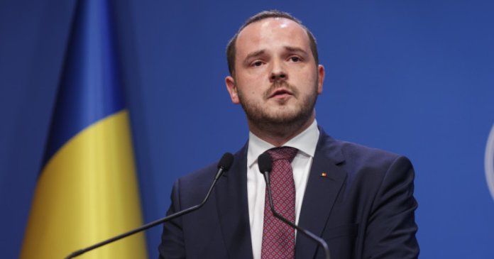 Ministrul Rogobete despre copila decedată la stomatolog: A fost o întârzâiere între infarctul cardiac și contactarea numărului 112