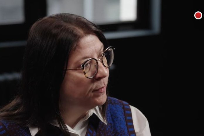 Protest al publicului împotriva numeroaselor instituții și personalități din presa, după atacurile „continuu și violente” îndreptate către Recorder de către anumiți judecători și televiziuni, ca urmare a documentarului „Justiție capturată”