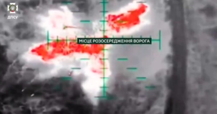 Ucraina îi trimite lui Putin felicitări de Crăciun prin atacuri distrugătoare cu drone asupra forțelor armate.