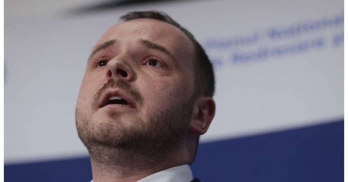 Ministrul Sănătăţii invită sindicatele şi asociaţiile profesionale, în săptămâna următoare, pentru a dezbate despre gărzile de 12 ore.