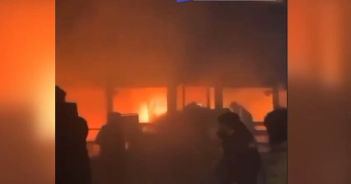 Momentul în care a început incendiul devastator la barul din stațiunea elvețiană Crans-Montana