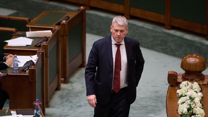 Măsuri adoptate după ridicarea plafonării prețului la gaze, începând cu 1 aprilie. Executivul stabilește tarifele pentru producători.