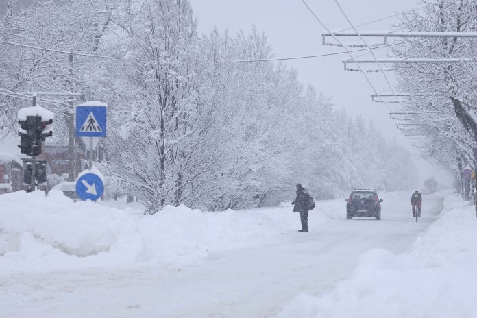 Meteorologii au lansat o nouă atenționare după semnalele de viscol. Previziunea pentru acest sfârșit de săptămână.