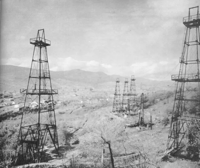 Rapoarte CIA făcute publice despre industria petrolieră din România: Influenta URSS prin SovRom în anii '50