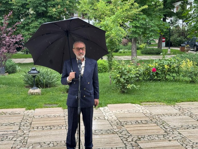 Becali, salutat de Nicușor Dan în urma întârzierii la consultări, a făcut publice informații despre întâlniri.