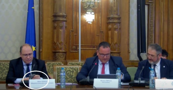 Elevă din clasa a V-a, discurs captivant despre stresul școlar, în fața ministrului Educației...