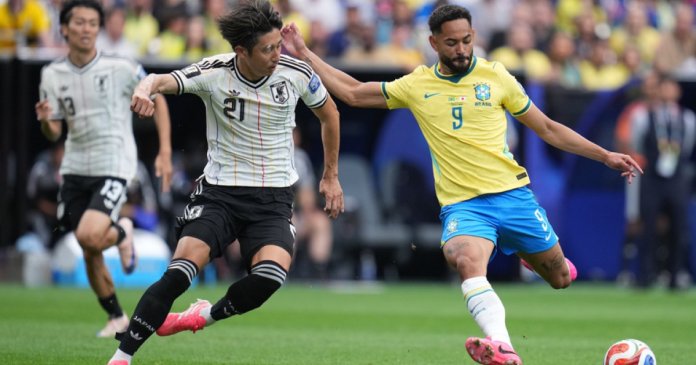 CM 2026: Brazilia s-a calificat spectaculos în optimile de finală, înfruntând Japonia și reușind să marcheze un gol în ultimele clipe.