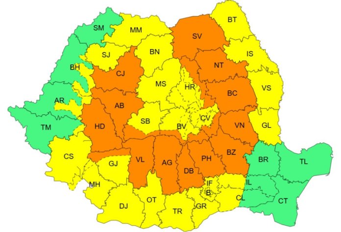 Cod portocaliu pentru precipitații torențiale și furtuni în 17 județe. Regiunile influențate de cod galben și previziunea...