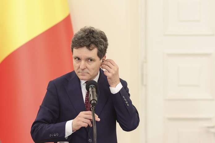 Reacția șefului Apărării după deschiderea urmăririi penale împotriva generalului Vlad: „O situație nefericită; vom examina împreună cu președintele”