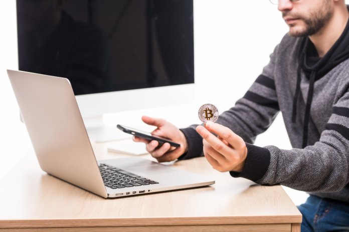 Cea mai bună platformă care combină știrile crypto cu prețurile în timp real