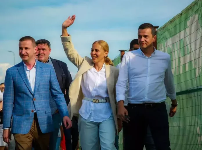 George Simion, găsit vinovat de daune morale pentru o reclamă electorală: „Alegeți pe cine doriți, dar nu PSD-ul!” George Simion, găsit vinovat de daune morale pentru o reclamă electorală: „Alegeți pe cine doriți, dar nu PSD-ul!”