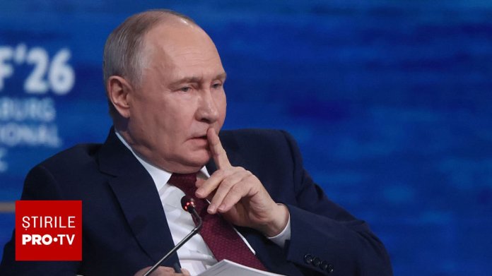 Reacțiile cetățenilor ruși în urma închiderii Consulatului României situat în Sankt Petersburg. Steagurile României și Uniunii Europene, eliminate de pe exteriorul edificiului.