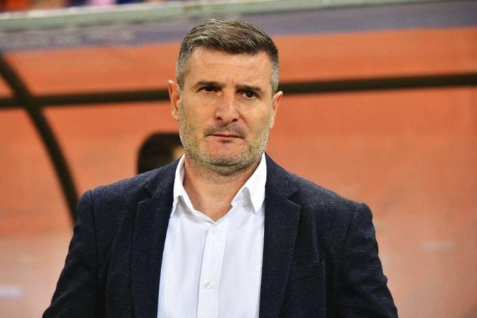 Șumudică, tot mai distanțat de CFR Cluj » Clubul a conceput deja o opțiune alternativă